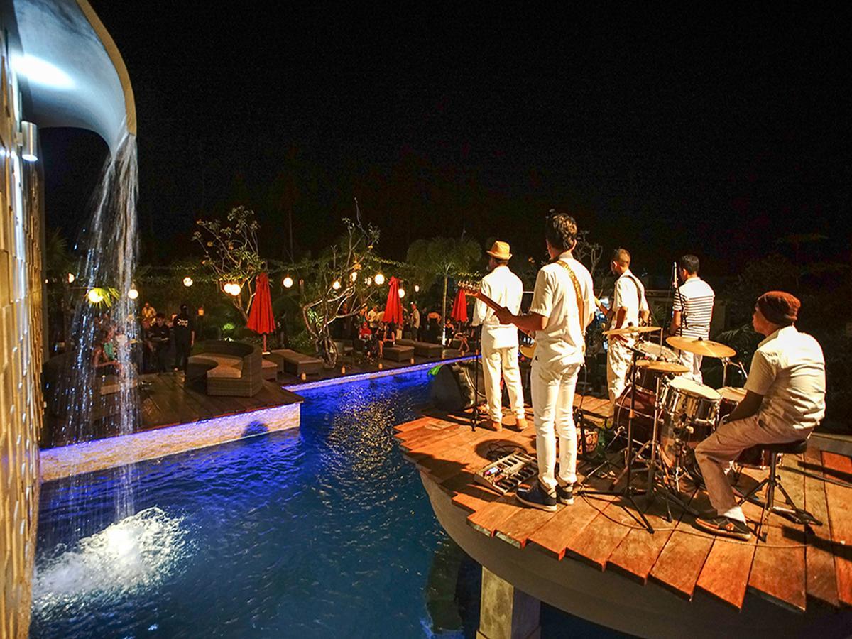 Pipe Dream Villas Resort Kuta  Exteriér fotografie